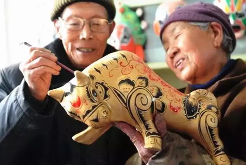 寶雞人的新寵 西府萌豬何以超越小豬佩奇成為收藏界新星？